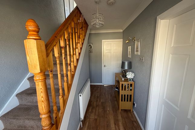6, Westfell Way, Keighley photo 2