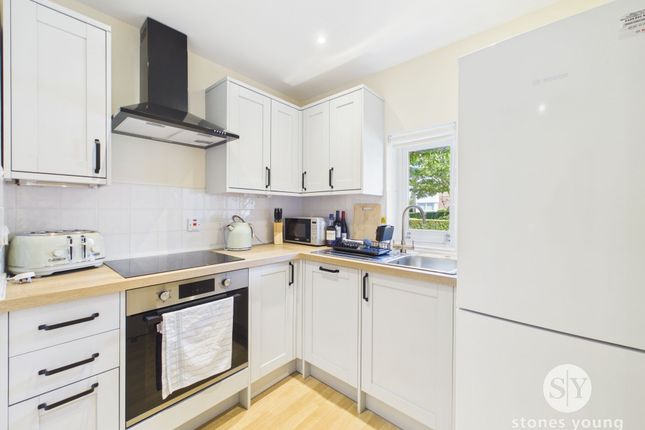 Apt 2, Southworth House Preston New Road, Blackburn photo 4