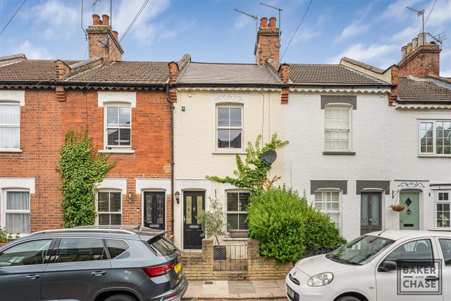 2-bed house on 26, Chase Side Crescent, Enfield, £425,000