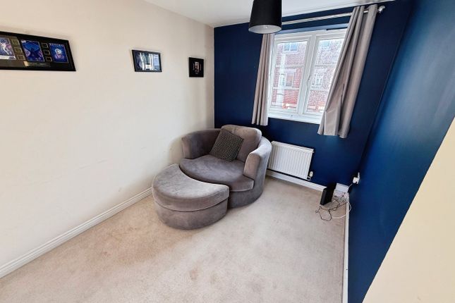 Apartment 1, 12, Marconi Drive, Highbridge photo 3