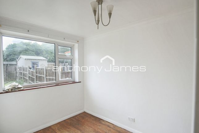 3 Nursery Close, DARTFORD photo 4