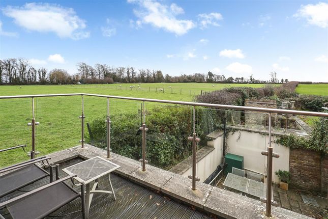 Chantry House, Sandy Lane, Lower Failand photo 4