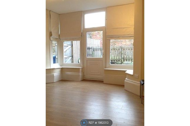 Flat to rent in Elmore Road, Sheffield