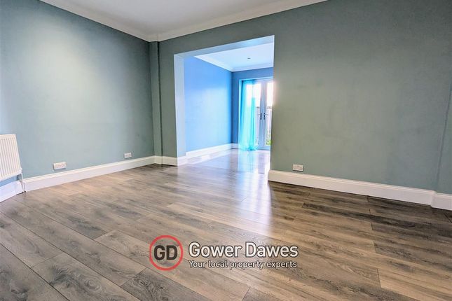 Ashwood Avenue, Rainham photo 4
