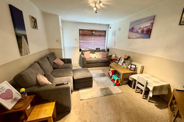 End terrace house for sale in Newington Walk, Maidstone