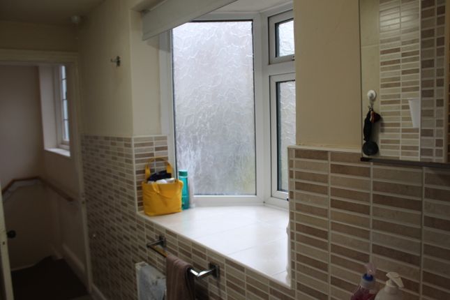 Terraced house to rent in Rolleston Drive, Nottingham