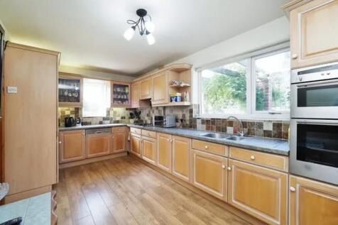 Glen Vine, Pendean Close, Alfreton photo 3