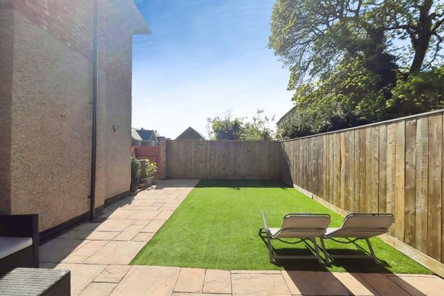 5, Hepscott Terrace, South Shields photo 3