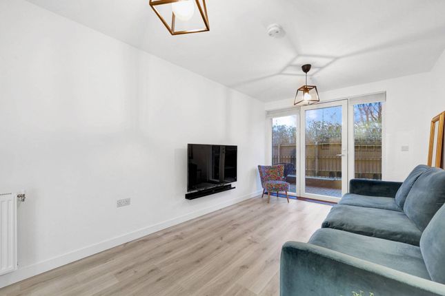Thumbnail Flat for sale in Montford Place, Stratford, London