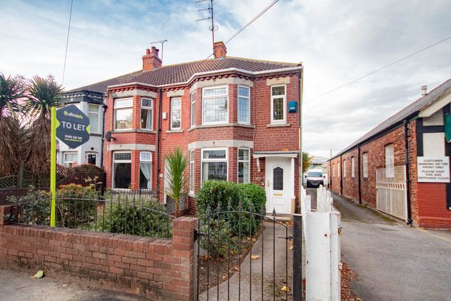 End terrace house to rent in North Road, Hull HU4