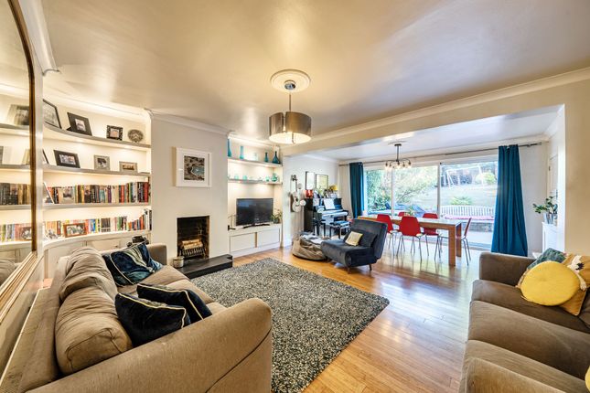 63 Kenerne Drive, Barnet photo 4