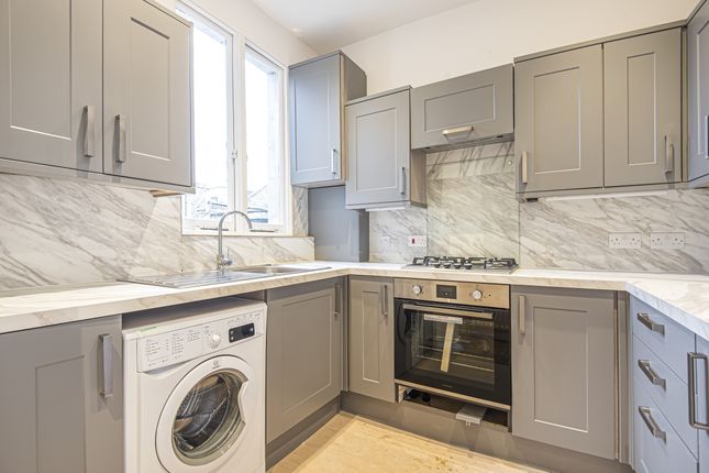 2-bed house on FFF, 88, Lower Richmond Road, London, £2,450/mo