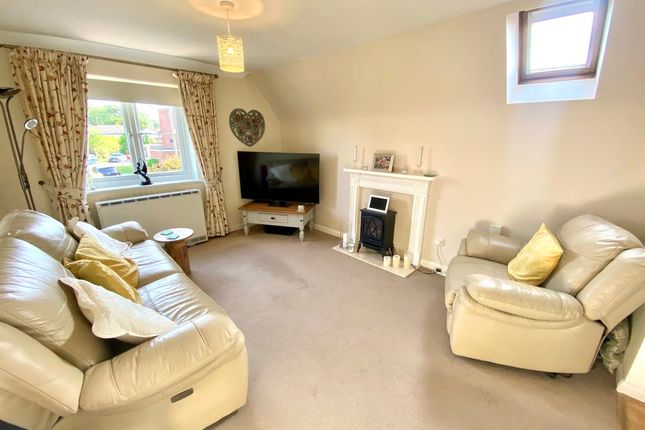Flat 7, Cherry Tree Court, Havelock Road, Warsash photo 3