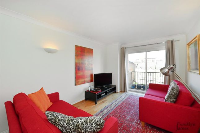 Flat for sale in Lockview Court, 67 Narrow Street