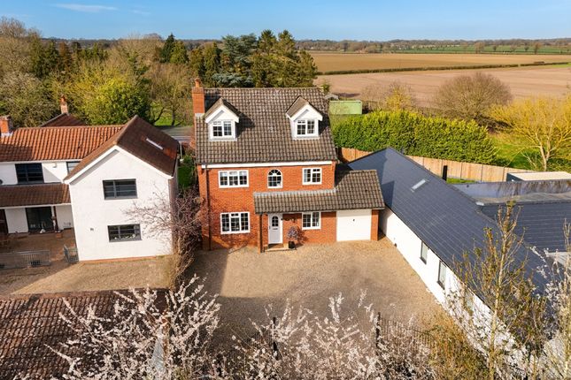 5-bed house on Paddock View Middle Road, Norwich, £650,000