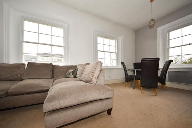 Flat for sale in Parade, Leamington Spa