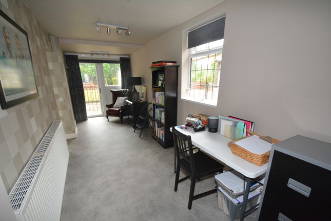 101, Clarendon Road, Audenshaw photo 5