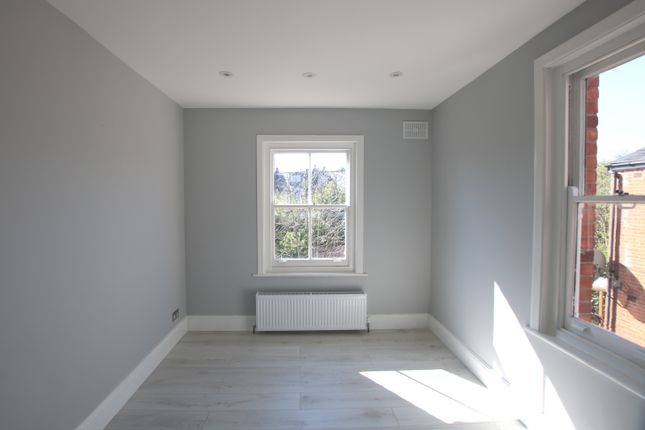 27C, Keyes Road, London photo 4