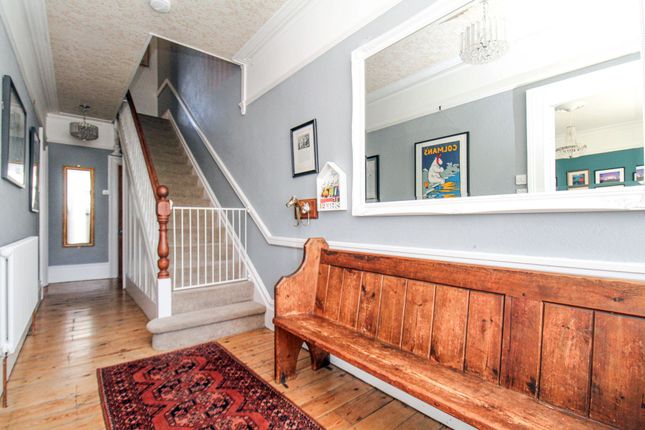 3 Priory Avenue, Southampton photo 3