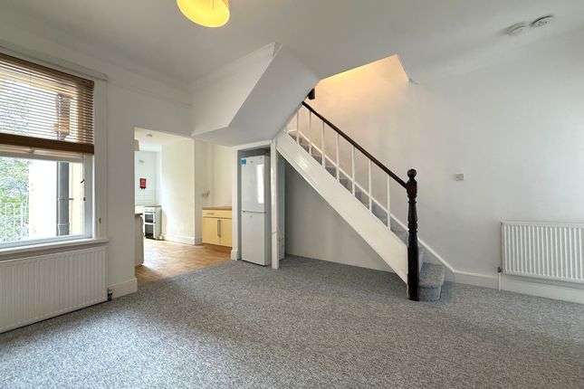 53, Regents Park, Heavitree, Exeter, Devon photo 2