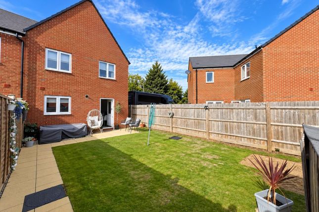 28, Whatling Way, Dursley photo 2