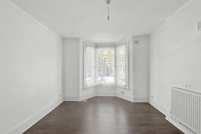 84B Cathnor Road, London photo 2