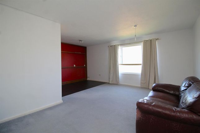 128, Deerleap, Bretton, Peterborough photo 4