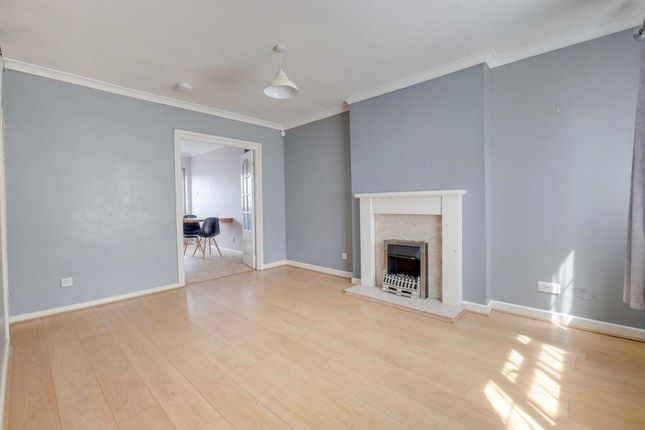 4 Swinford Court, Leicester photo 2