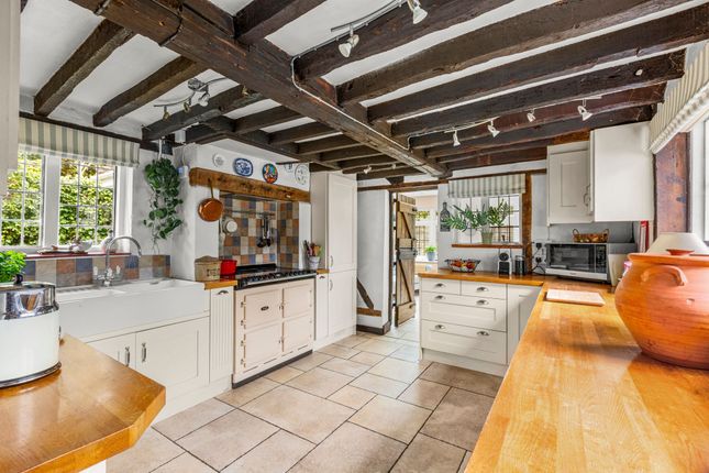The Cottage, 48 Bishopstone, Buckinghamshire photo 2