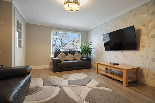 9, Swallow Gardens, Glasgow photo 4