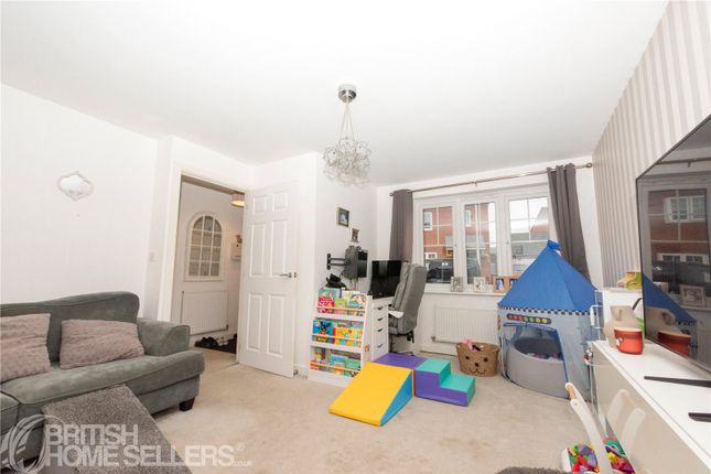 Farthington Drive, Warwickshire photo 3
