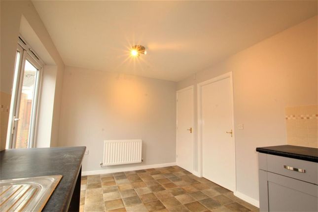 3 Hall Croft, Barnsley photo 5