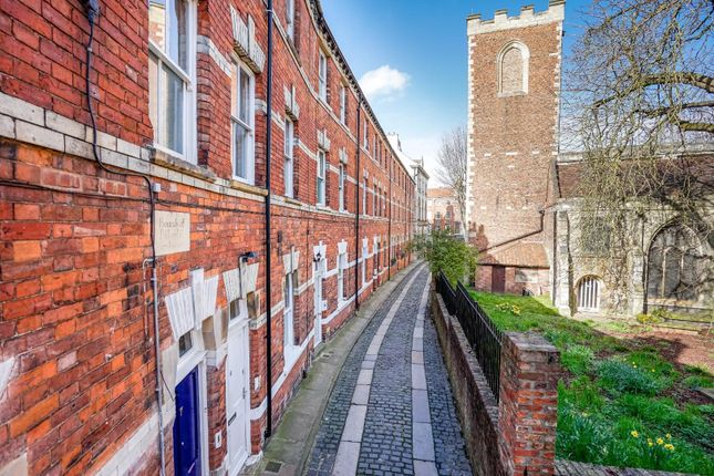 Thumbnail Town house for sale in St. Martins Lane, Micklegate, York