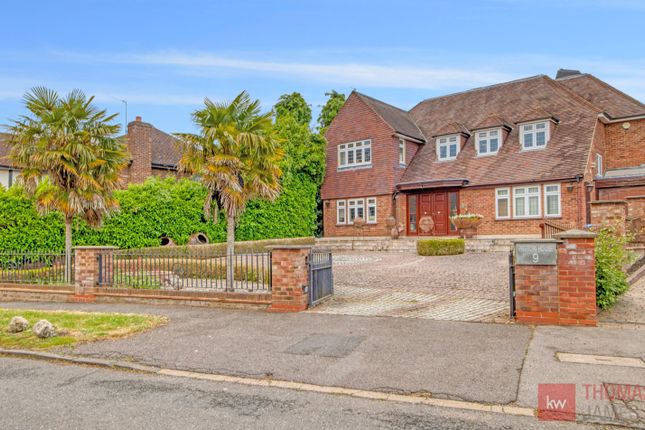 Thumbnail Detached house for sale in Greenbrook Avenue, Barnet