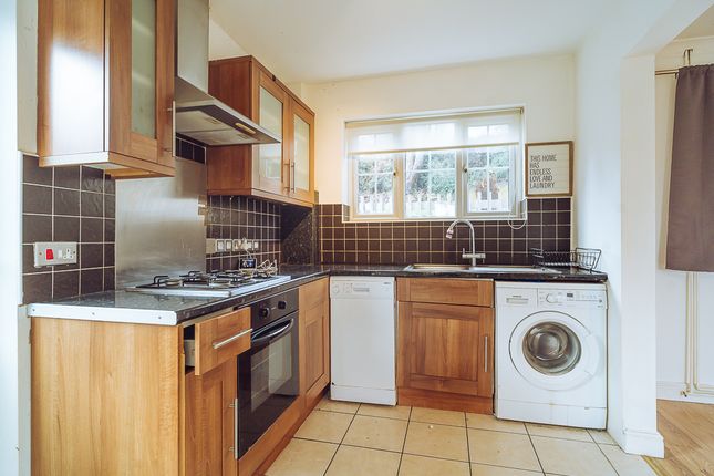 Thumbnail Semi-detached house for sale in Verney Close, Berkhamsted