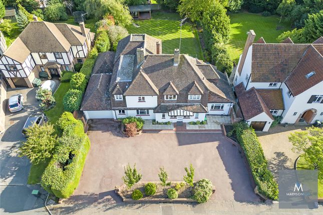 Detached house for sale in Parkland Close, Chigwell, Essex IG7
