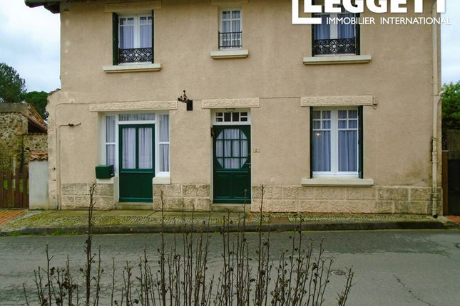 Thumbnail Villa for sale in Abzac, Charente, Nouvelle-Aquitaine