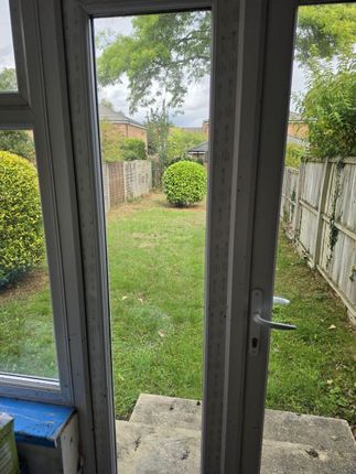 33 Briarfield Avenue, London photo 5
