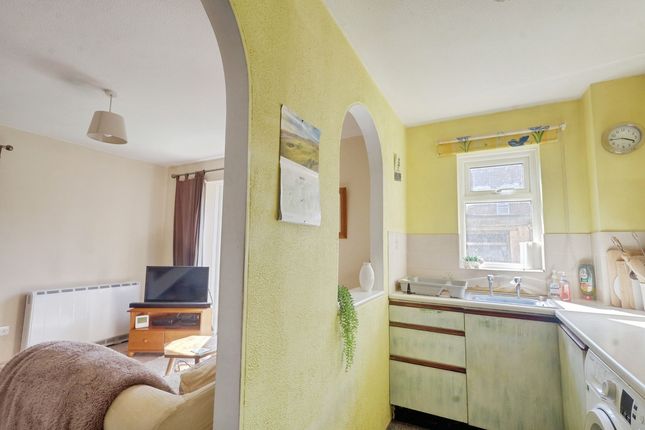 16, Frobisher Way, Southend-on-sea photo 4