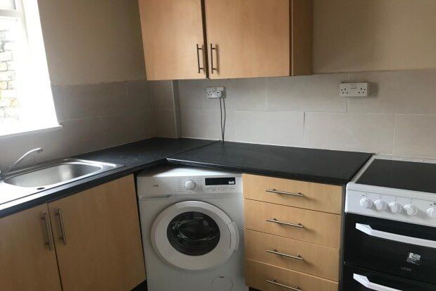 Flat to rent in 25 Catharine Street, Liverpool