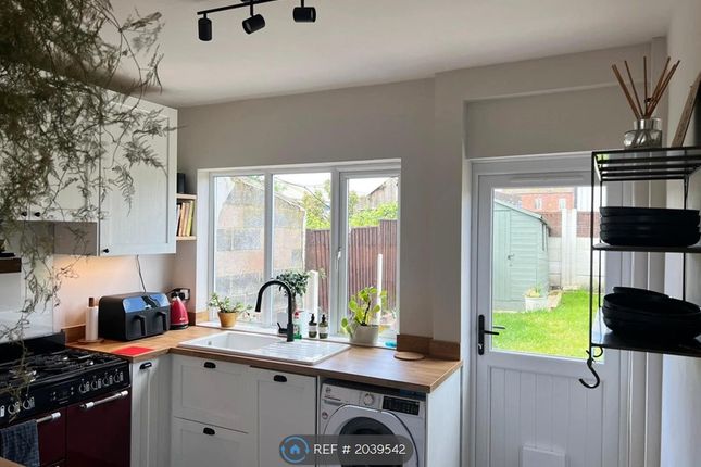 Semi-detached house to rent in Chesterfield Avenue, Long Eaton, Nottingham