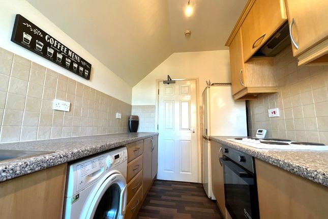 Flat 1, 8 Avenue Road, Doncaster photo 4
