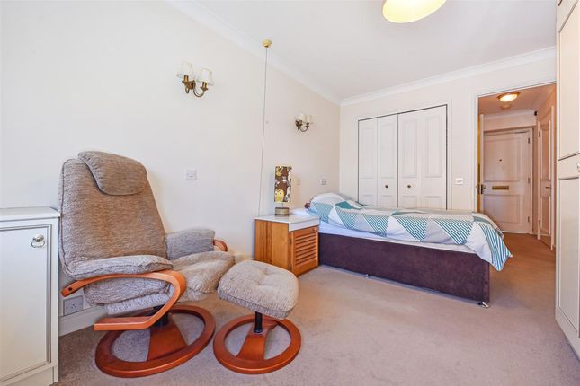 Flat 30, The Maltings Henty Gardens, Chichester photo 4