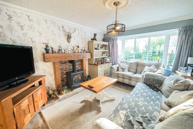 53, Station Avenue, Grimsby photo 2