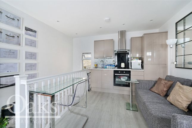 1-bed flat on 6 Station Buildings,, Woodside Road, London, £200,000