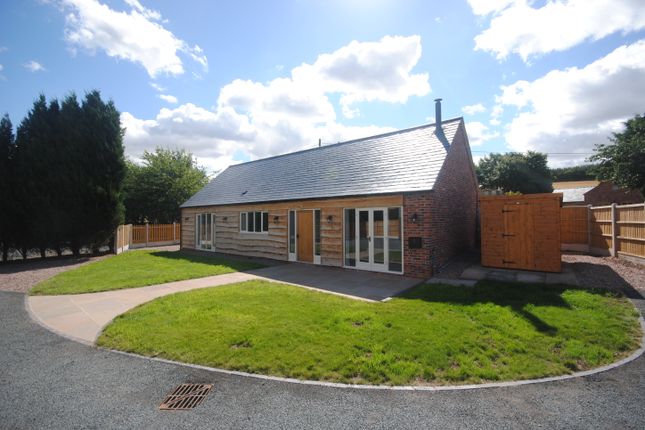 Thumbnail Barn conversion to rent in Pitchcroft Lane, Woodcote, Newport