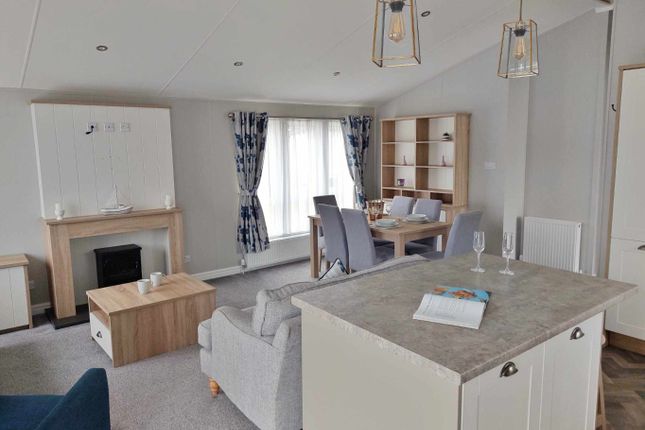 Willerby Pinehurst Manor Park Caravan Site, Manor Road, Norfolk photo 2