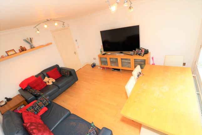 17 Kingfisher Court, , Mount View, Enfield photo 4