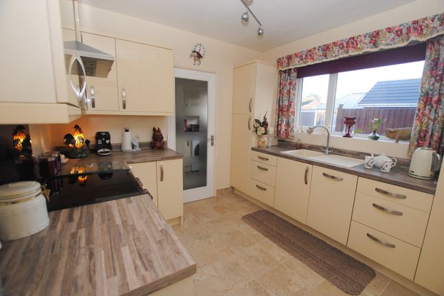 Detached bungalow for sale in Limekiln Bank, St. Georges, Telford, 9Nu.