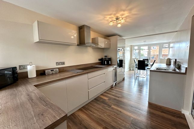 7, Hazel Road, Tipton photo 2